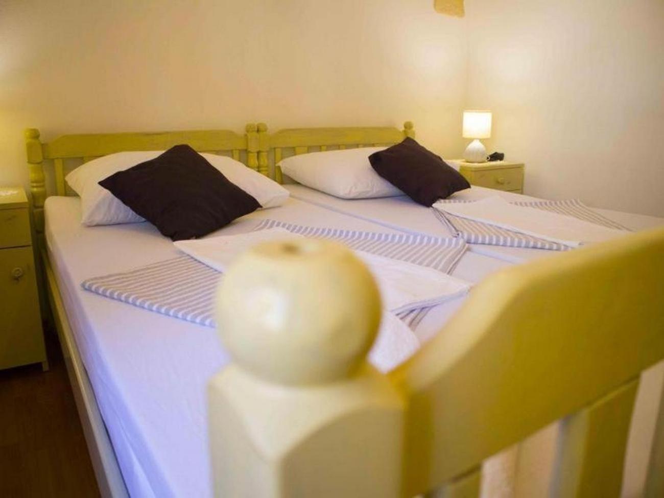 Apartments By The Sea Milna, Vis - 8896 Ngoại thất bức ảnh
