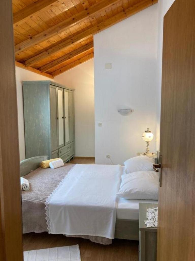 Apartments By The Sea Milna, Vis - 8896 Ngoại thất bức ảnh