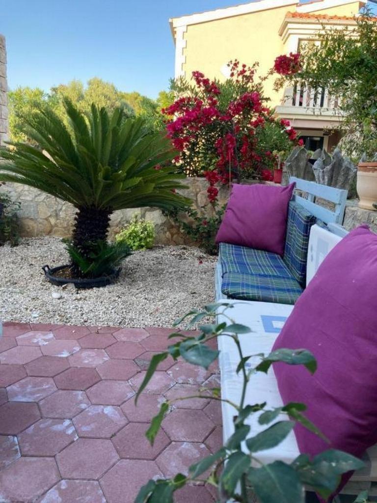 Apartments By The Sea Milna, Vis - 8896 Ngoại thất bức ảnh